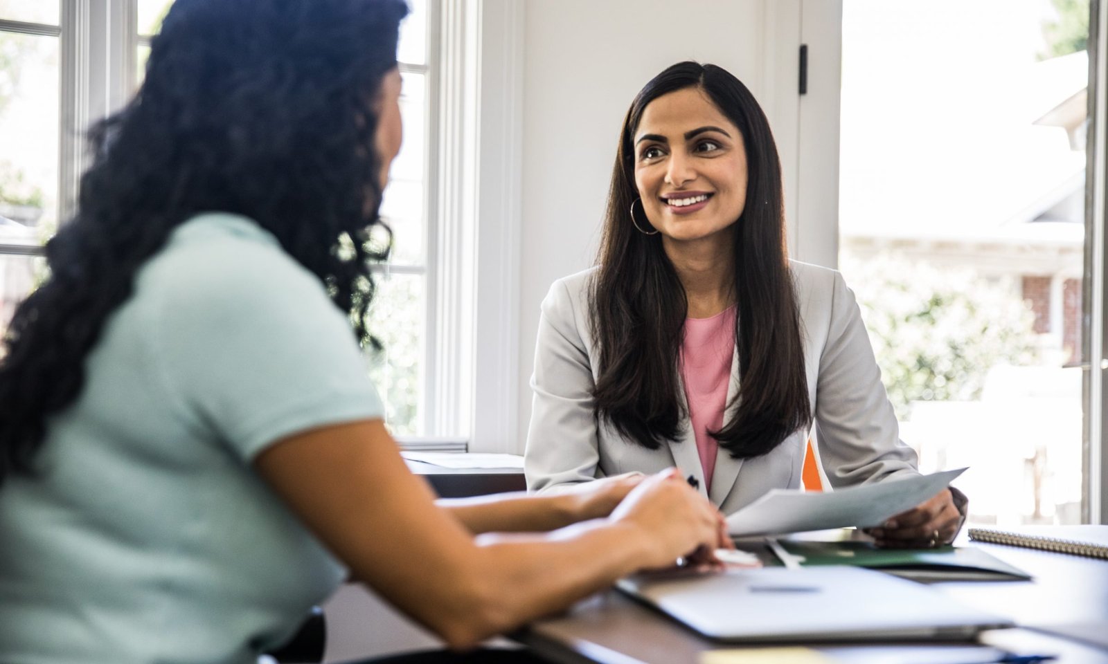 Tax Software vs. Accountant: Making the Right Decision